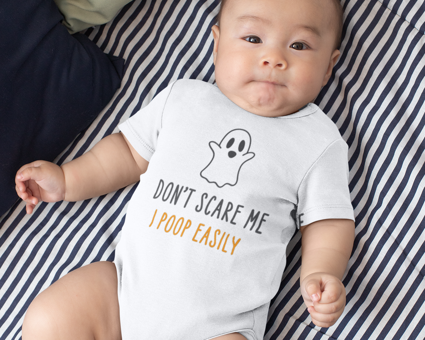 Don't Scare Me - I poop easily | Funny Halloween Baby Onesie Bodysuit